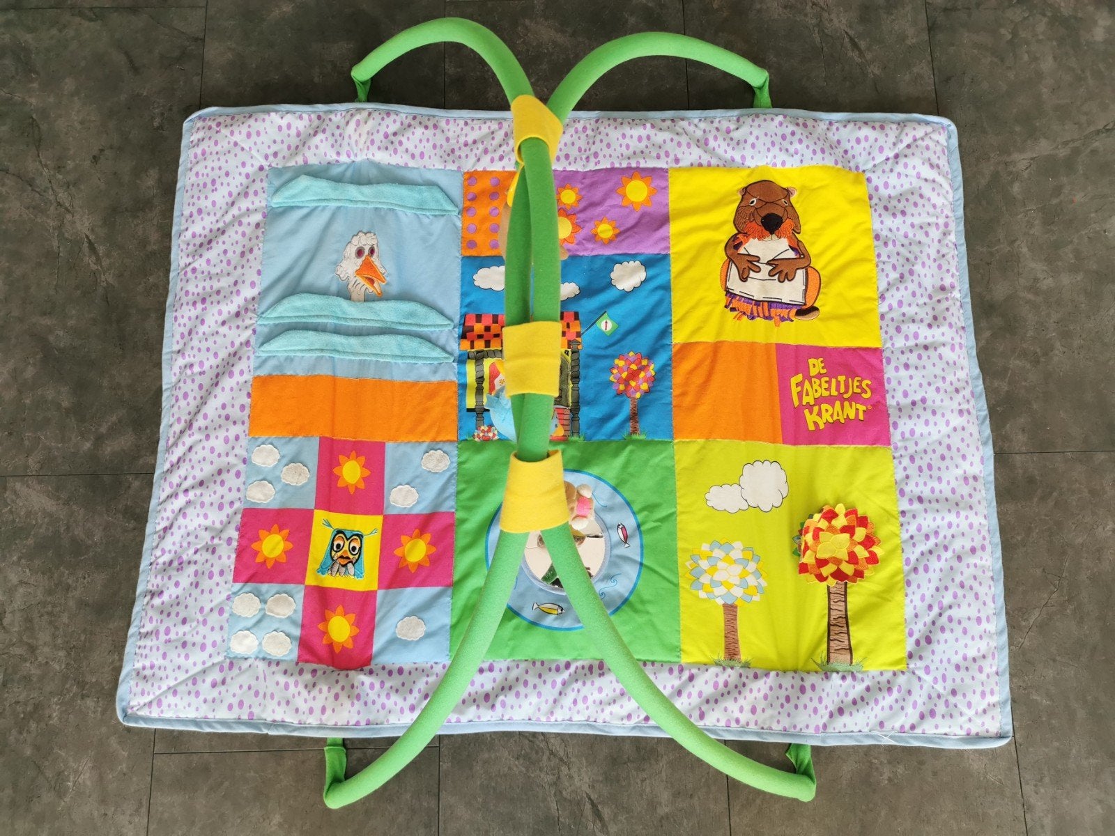 Fabeltjeskrant speelkleed, Ophalen of Verzenden