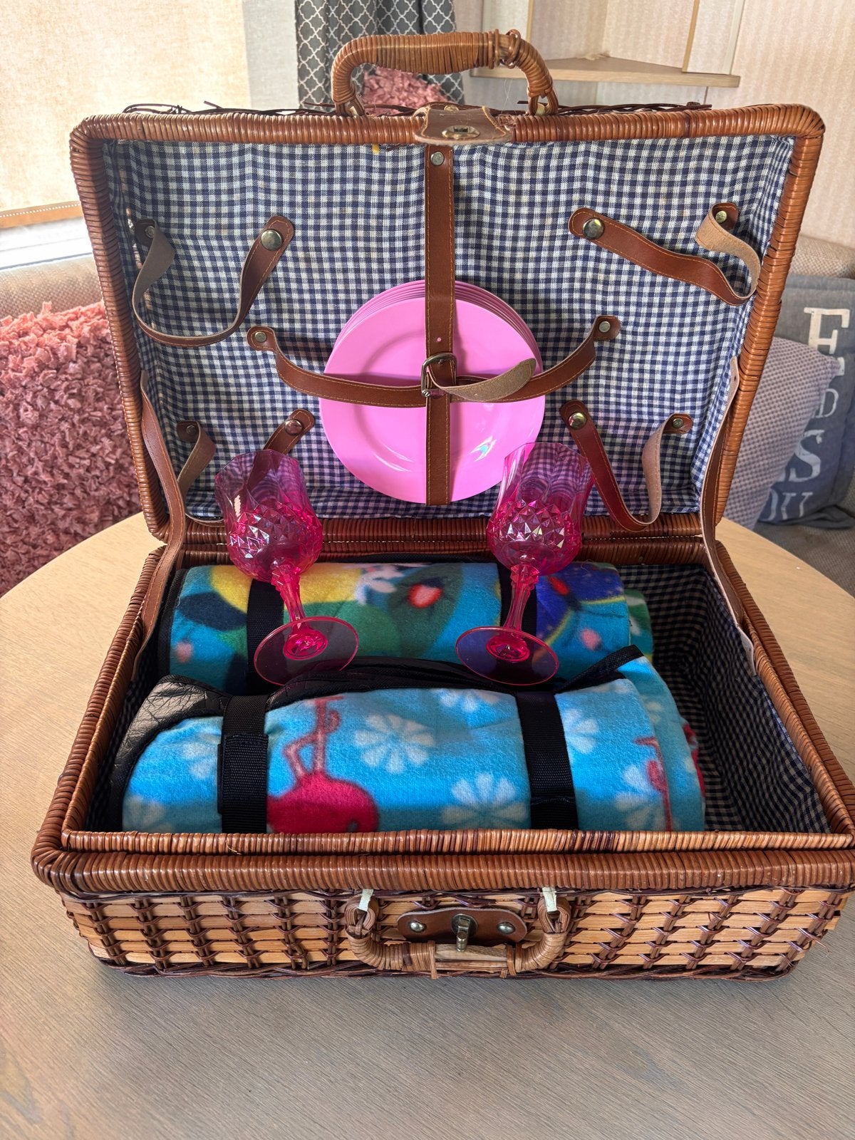 Vintage picknickmand met inhoud, Ophalen, Gebruikt