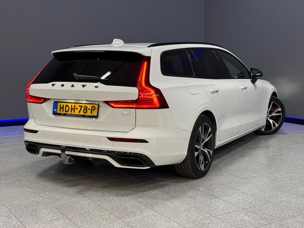 Volvo V60 2.0 T6 Recharge AWD R-Design 360|Trekhaak|H/K|Head, Auto's, Volvo, Automaat, Gebruikt, 4 cilinders, Leder