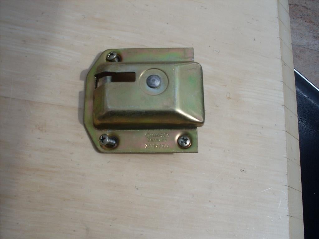 VW T3 Sluitmechanisme Schuifdeur en Slotvanger Voorportier, Ophalen of Verzenden, Gebruikt, Volkswagen, Deur