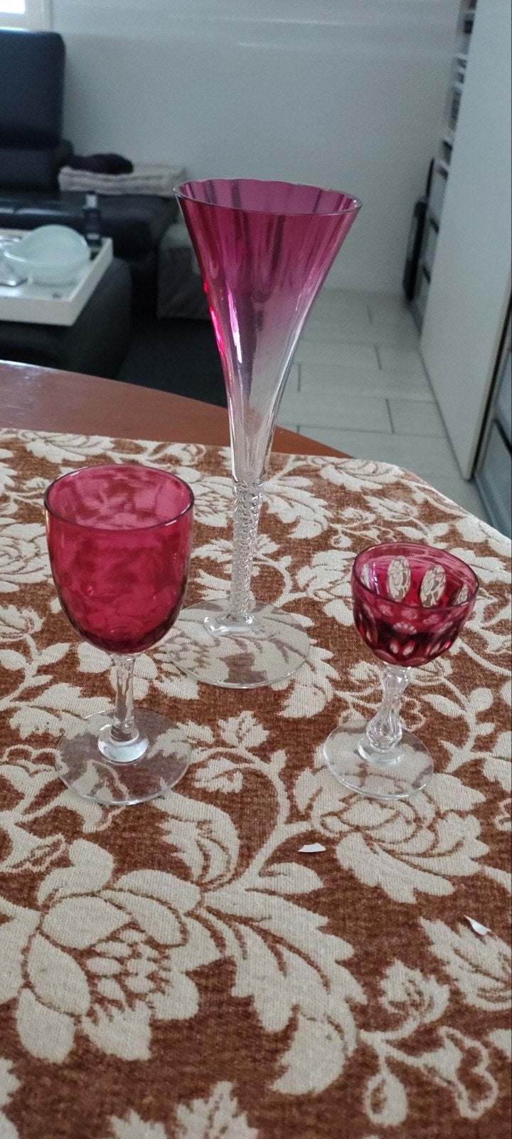 Set van 3 roze glazen - decoratief en uniek, Ophalen of Verzenden