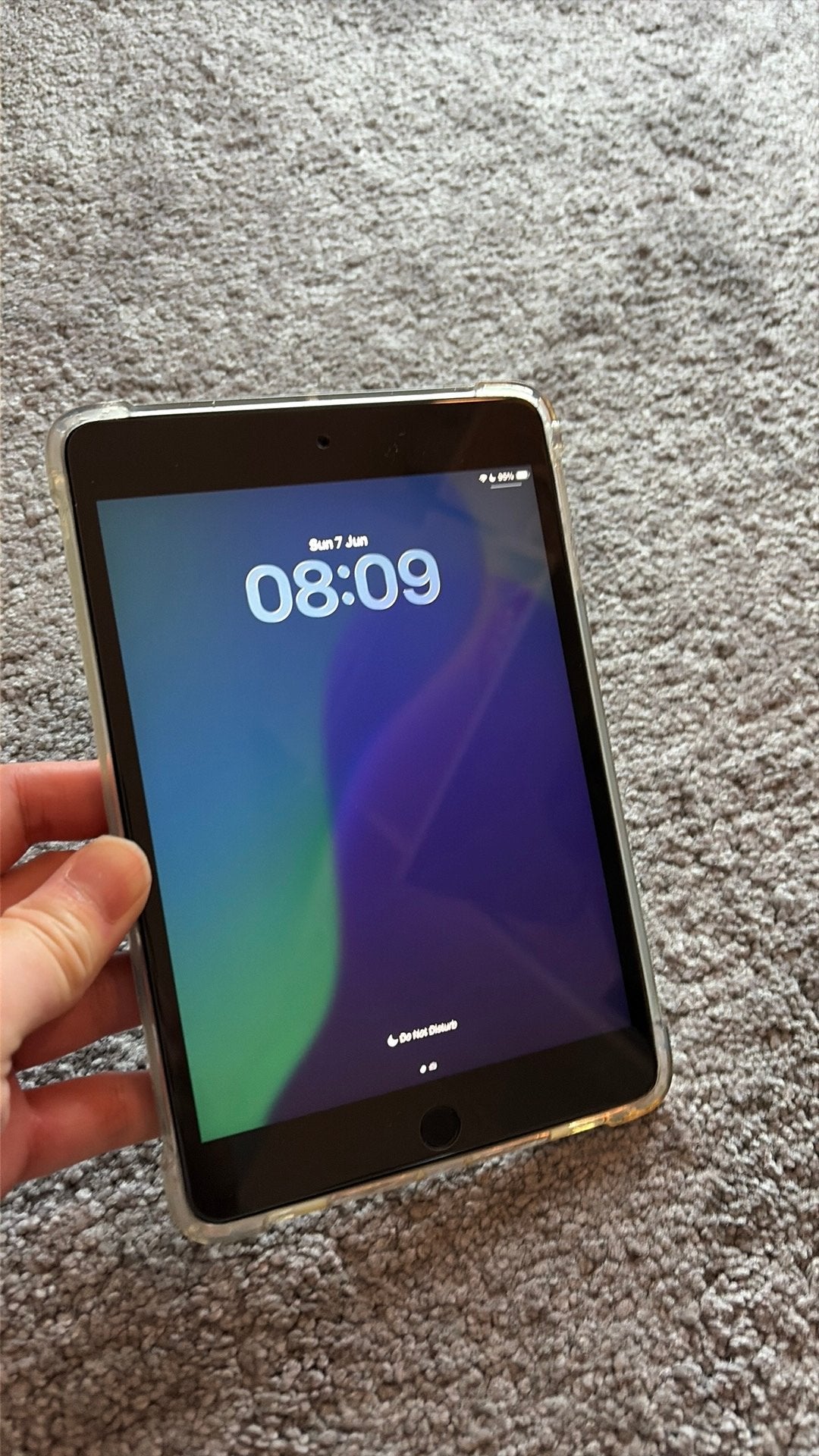 iPad Mini 5th Generation met hoes (Wifi only, 64GB), Computers en Software, Apple iPads, Ophalen of Verzenden, Zo goed als nieuw