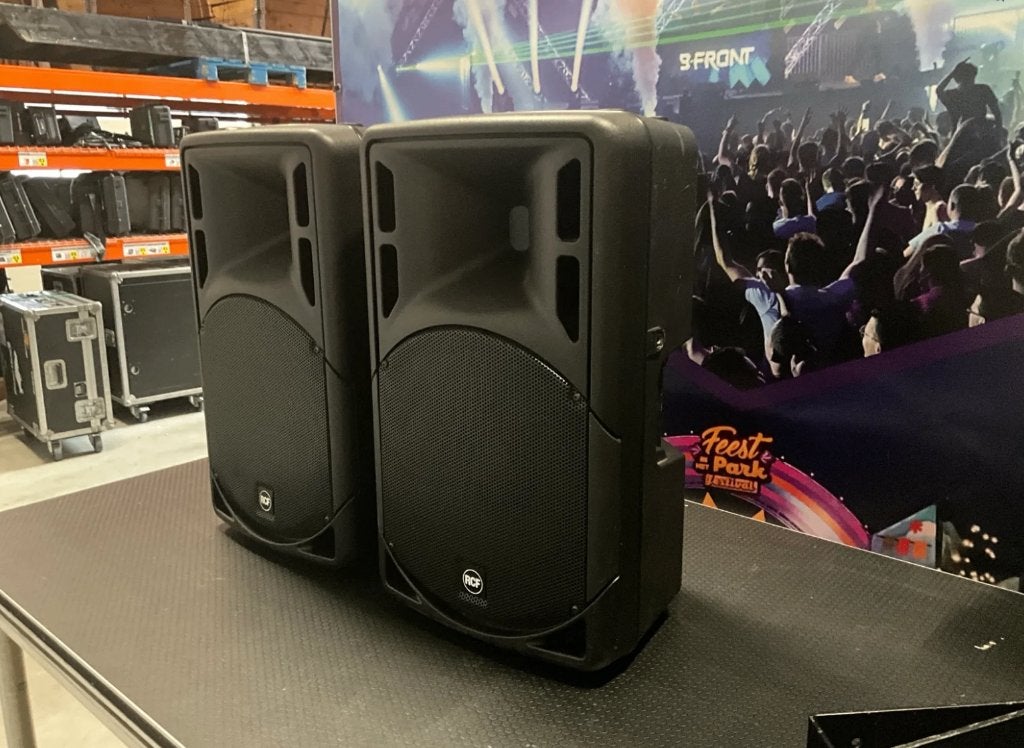 2x RCF ART 312A MK4 incl. hoes & vliegbeugel, Gebruikt, Overige typen, Ophalen, 150 watt of meer