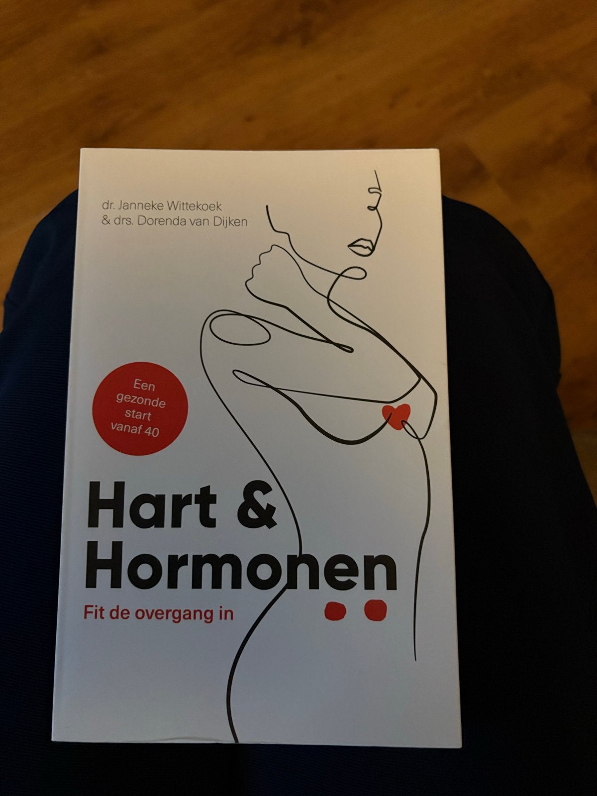 Hart & Hormonen: Fit de overgang in - Dr. Janneke Wittekoek, Boeken, Ophalen of Verzenden, Zo goed als nieuw, Gezondheid en Conditie