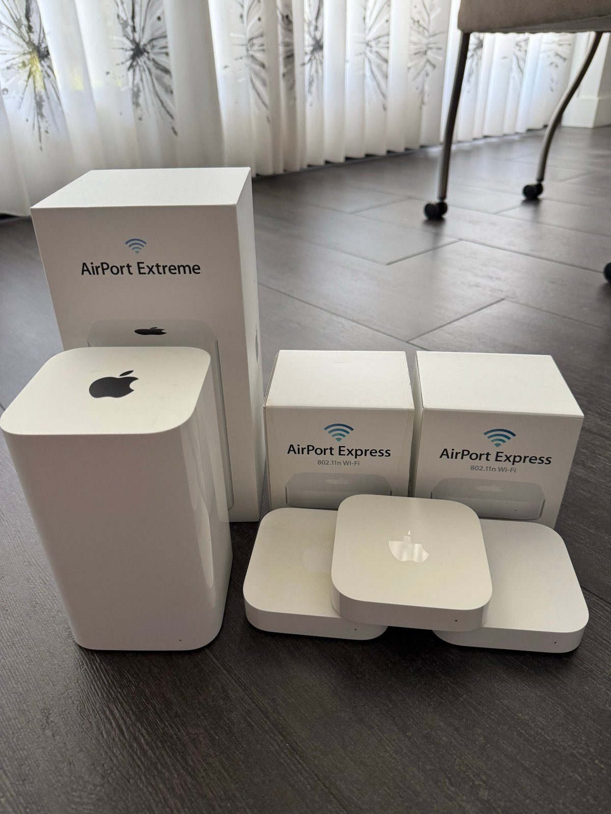 Apple AirPort Extreme & 3x AirPort Express - Complete Set, Computers en Software, Routers en Modems, Ophalen of Verzenden, Gebruikt