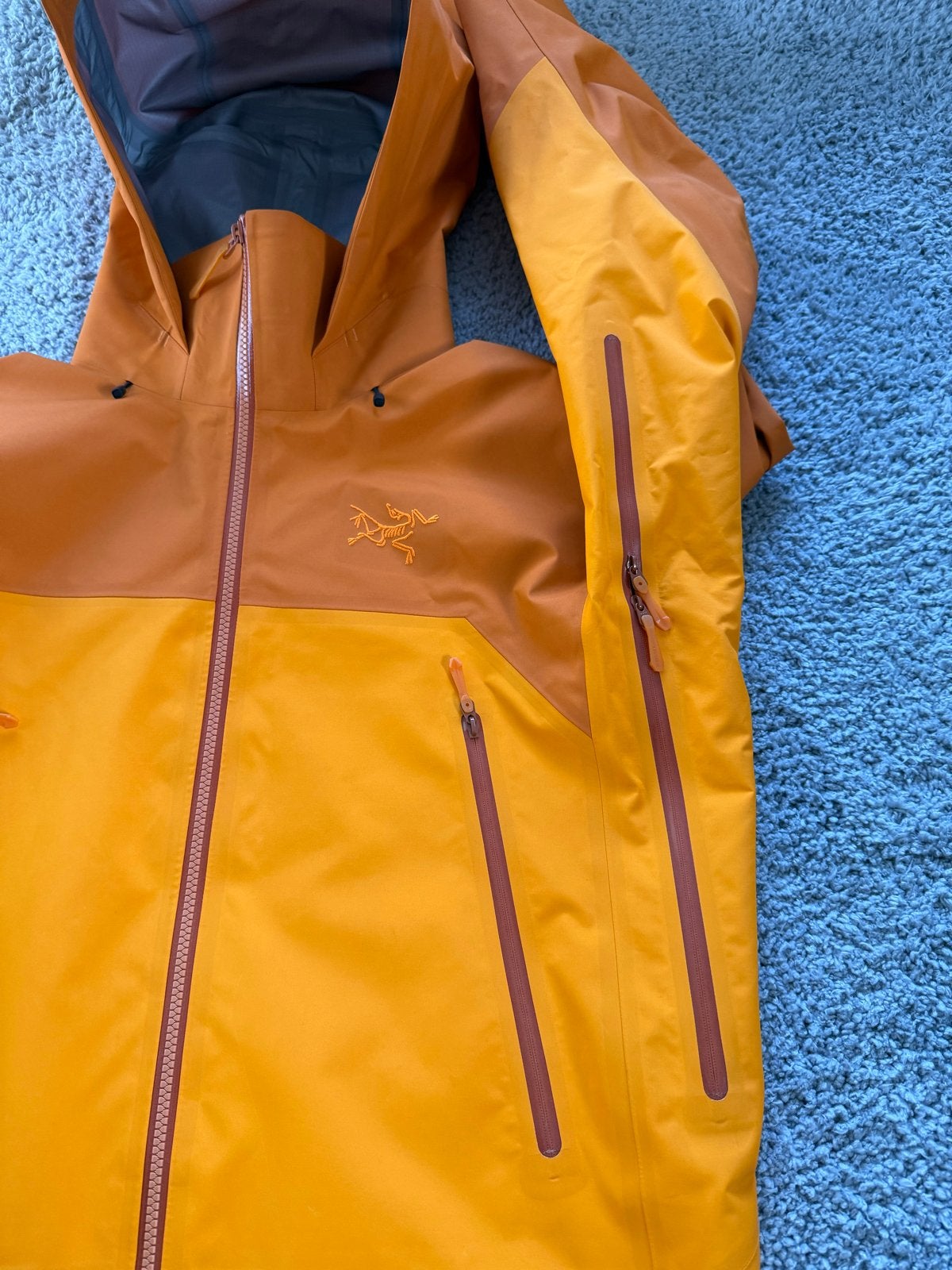Arc'teryx Beta AR Jacket Heren - Oranje - Maat M, Ophalen of Verzenden, Zo goed als nieuw, Maat 48/50 (M), Oranje