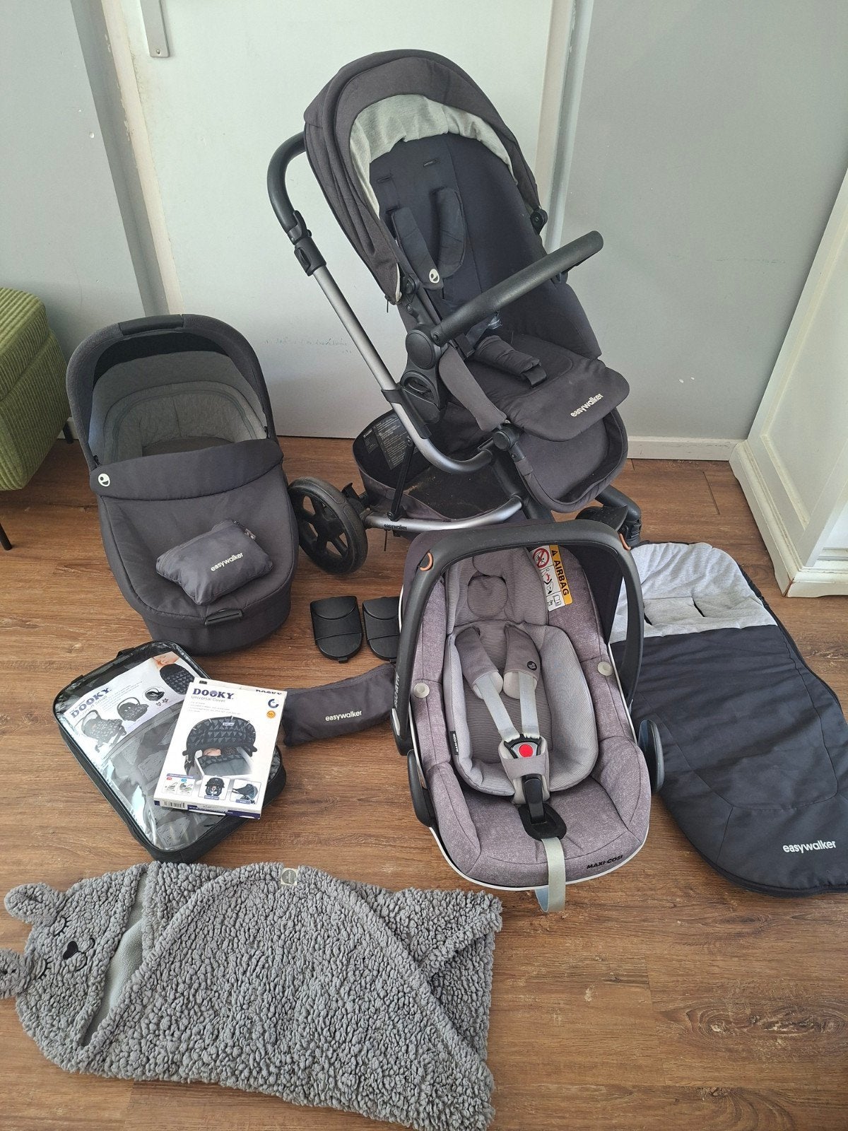 Grote set baby benodigdheden. Bieden vanaf €50, Gebruikt, Combiwagen, Verstelbare duwstang, Ophalen