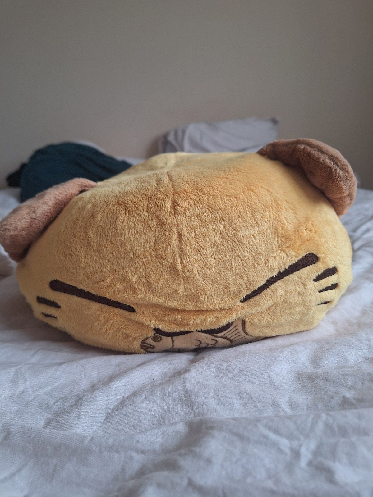 Schattige Japanse Kat Pluche Kussen, Geel, Ophalen of Verzenden, Zo goed als nieuw, Kat