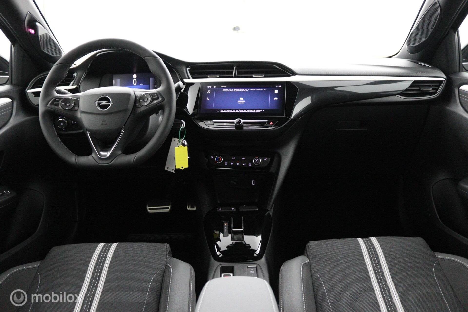 Opel corsa 1.2 Turbo Hybrid GS | Camera | Apple CarPlay & An, Stof, Gebruikt, Zwart, Overige carrosserieën