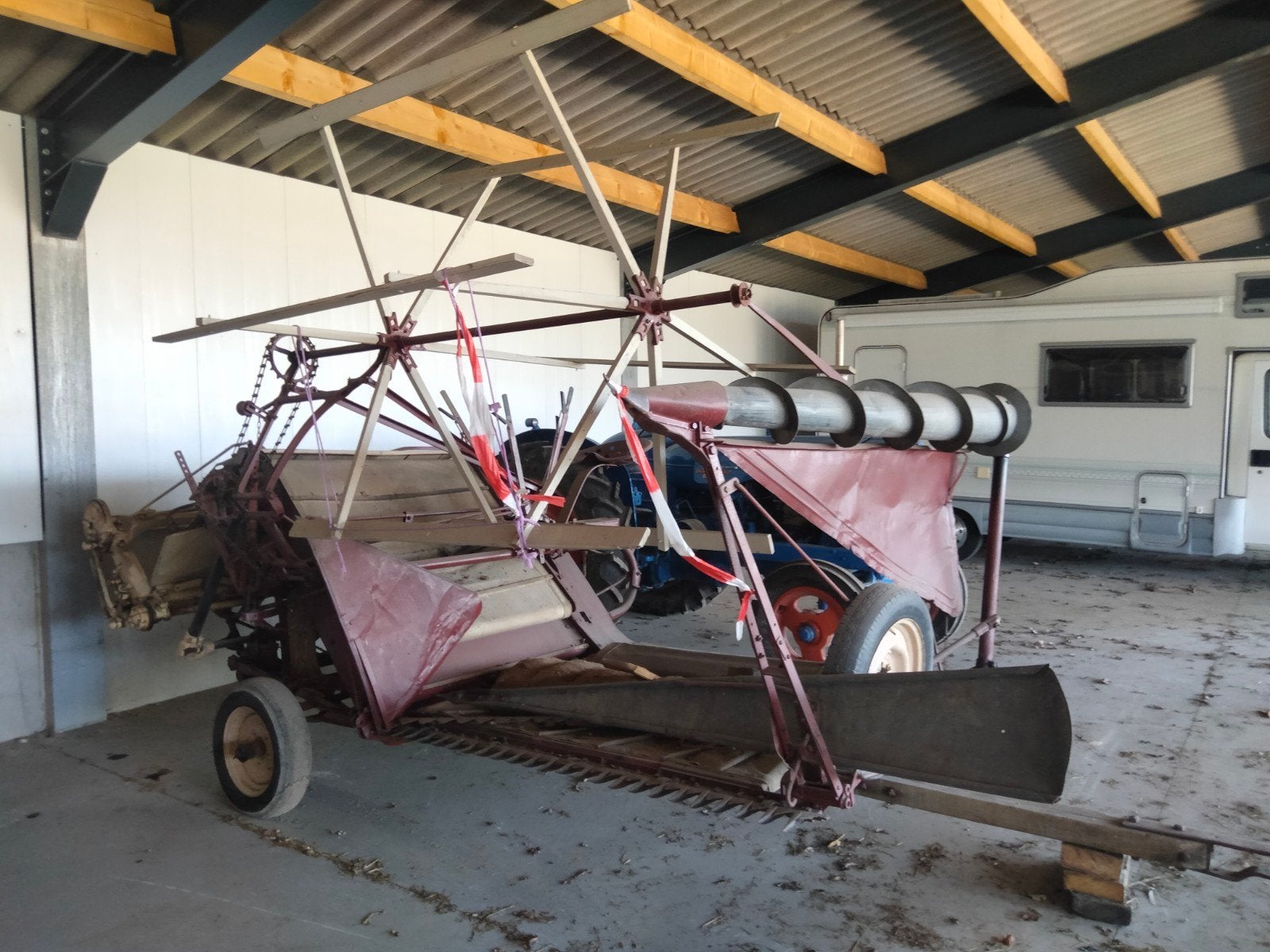 Oude maaibinder IH  Dorsmachine Kodel en Bohm, aanhanger, Ophalen, Akkerbouw, Oogstmachine
