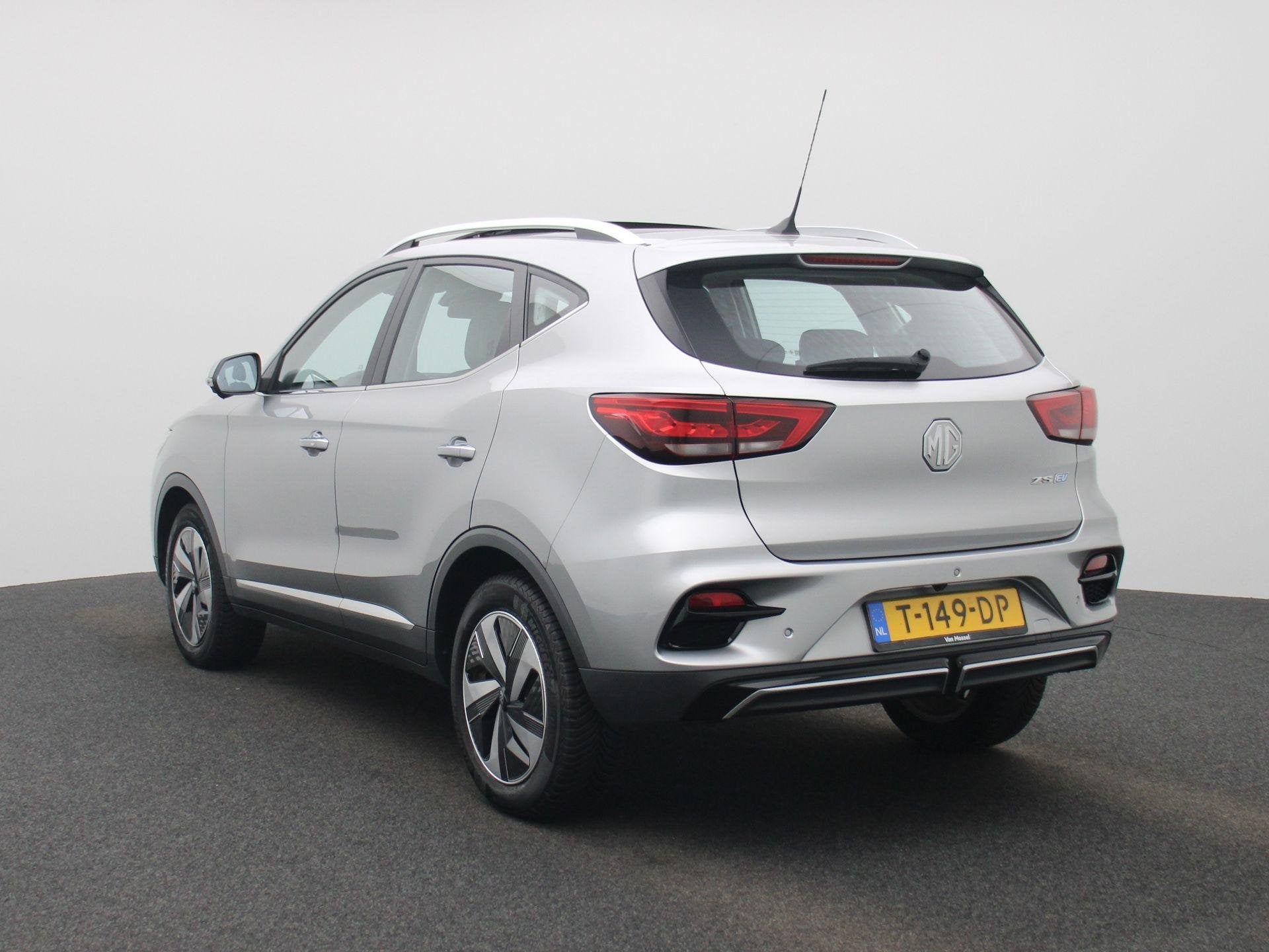 MG ZS EV Long Range Luxury 70 kWh | 1e-EIG. | WLTP 440KM | P, Auto's, Gebruikt, Zwart, ZS, Origineel Nederlands