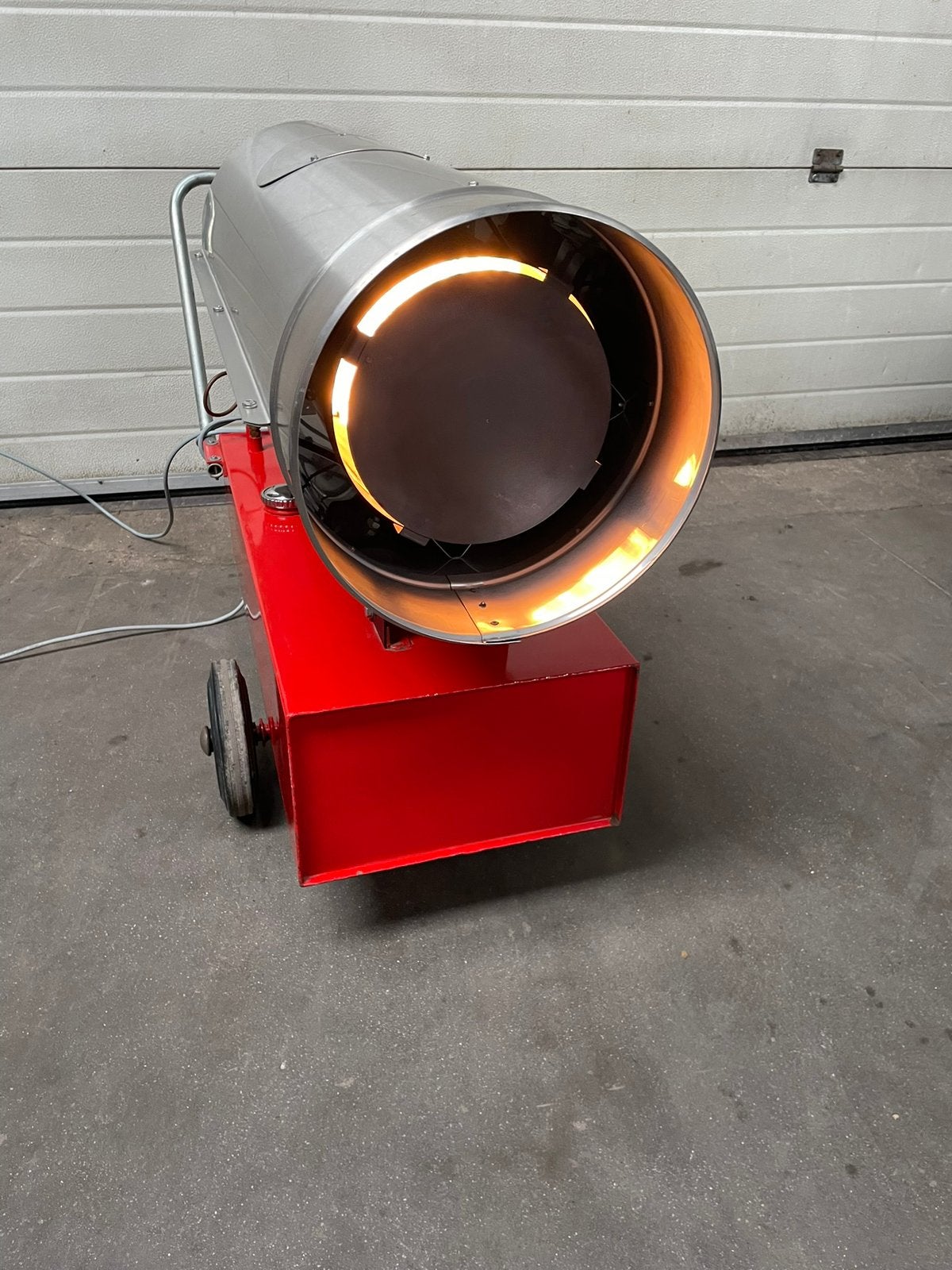 Heteluchtkanon diesel heater 30kW, Ophalen, 30 tot 80 cm, Kachel, Minder dan 60 cm