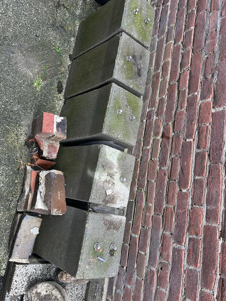 Betonpoeren - 5 stuks. Ca 45 cm hoog., Ophalen, Gebruikt