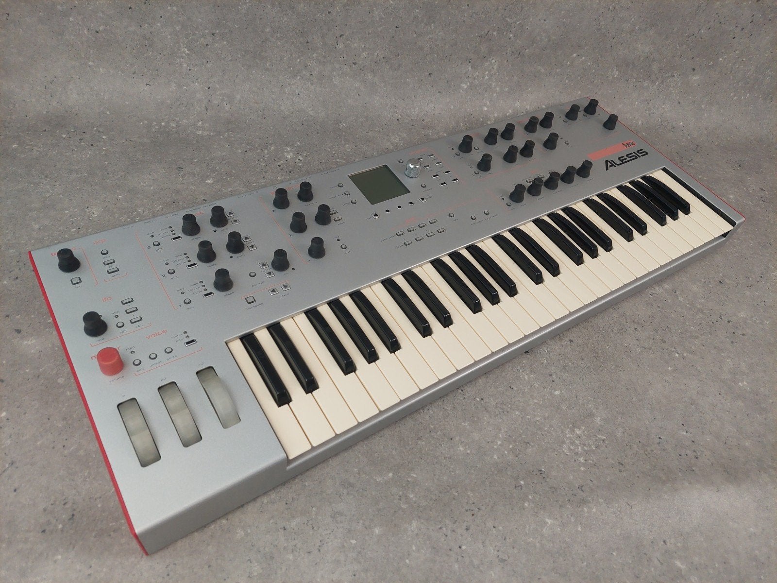 👉Alesis Ion - Best analog modeling digital synth!🔹️Unique!, Overige merken, Ophalen of Verzenden, Met midi-aansluiting, 61 toetsen
