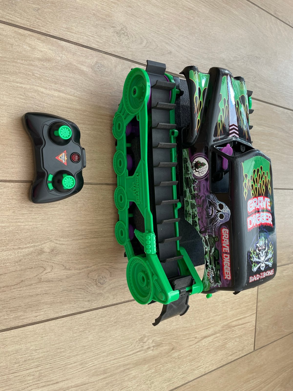 Grave Digger RC Truck met Afstandsbediening, Hobby en Vrije tijd, Elektro, Gebruikt, Auto offroad, Ophalen of Verzenden