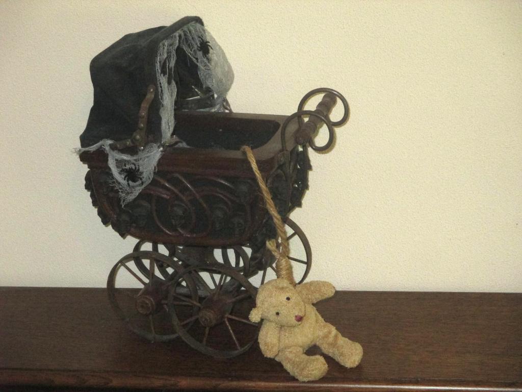 creepy Addams Family style kinderwagentje Gothic horror deco, Ophalen of Verzenden, Nieuw