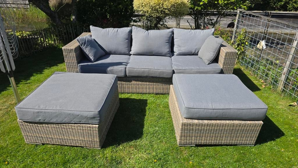 Central Park Julietta loungeset met 3-zits bank en 2 hockers, Ophalen, Gebruikt, Bank, 3 zitplaatsen