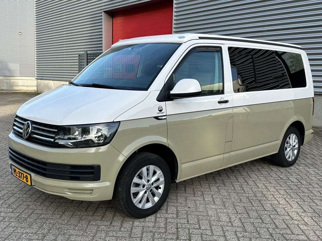 Volkswagen T6 Camper 2017 2.0 TDI 150PK California Style NAP, Achteruitrijcamera, Volkswagen, Bedrijf, 4 tot 5 meter