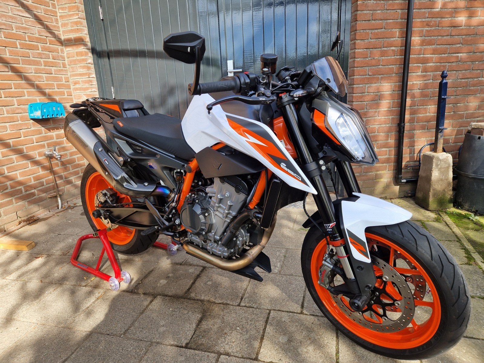 KTM Duke 890R 2022 - Vol met accessoires, nieuwstaat!, Particulier