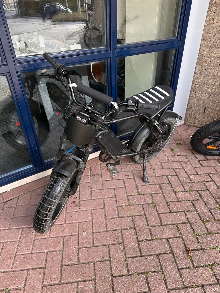 Fatbike V8 2.0 met custom upgrades, Gebruikt, Minder dan 47 cm, 30 tot 50 km per accu, Ophalen