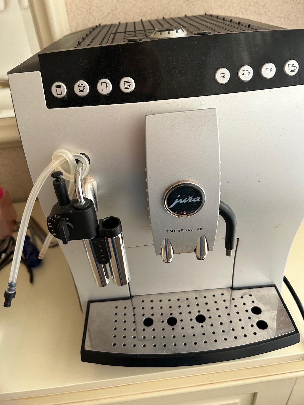 Jura Impressa Z5 Koffiemachine - Gebruikt, Witgoed en Apparatuur, Afneembaar waterreservoir, Gebruikt, Koffiemachine, 2 tot 4 kopjes