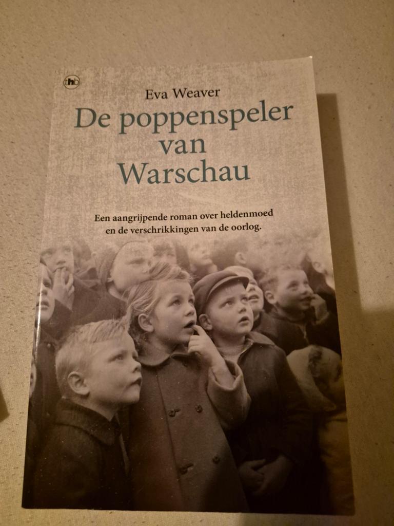 De poppenspeler van Warschau - Eva Weaver, Boeken, Ophalen of Verzenden, Gelezen, Eva Weaver, Nederland