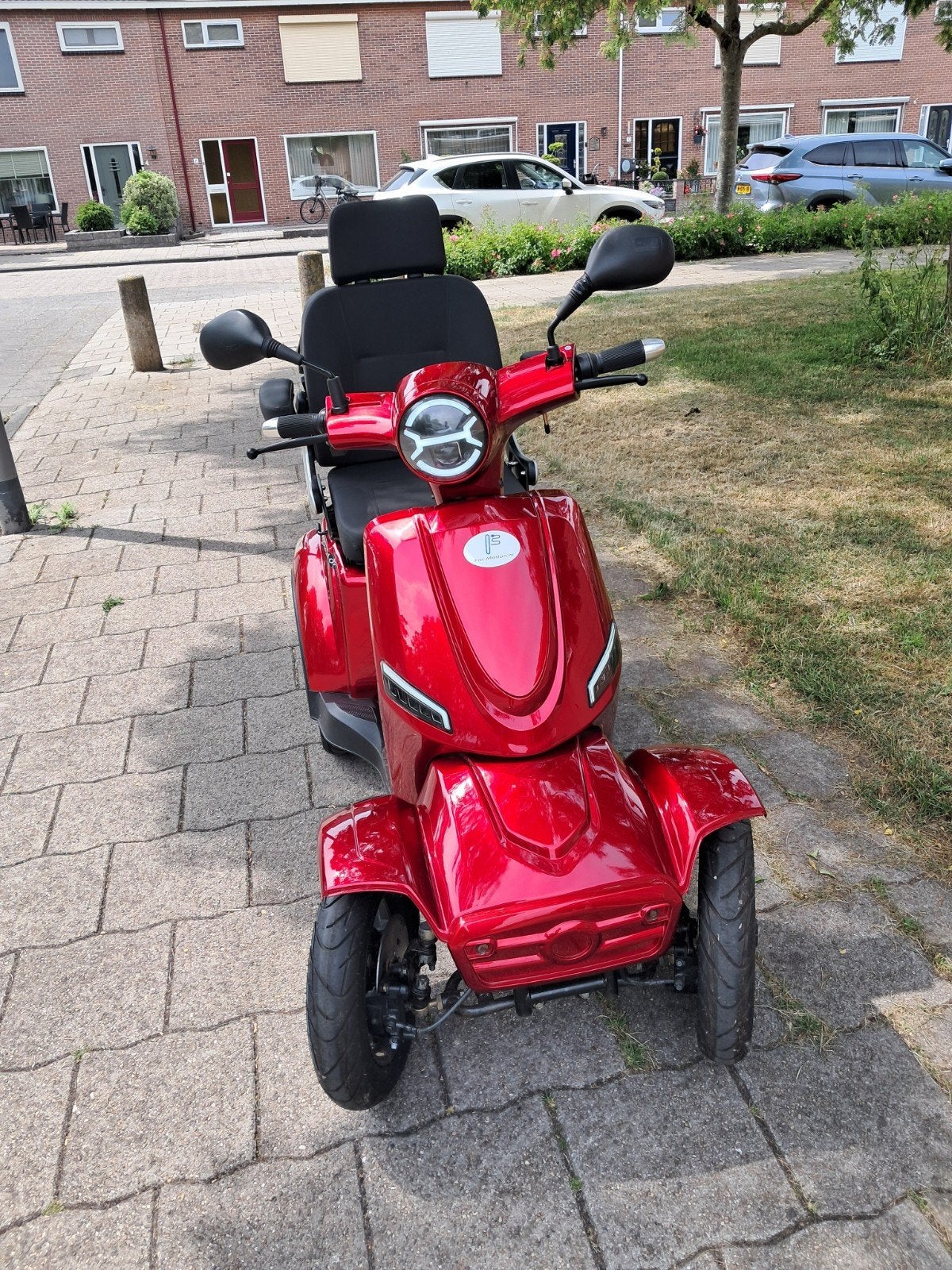 Scootmobiel for motion on four  bordeaux rood, Ophalen, Zo goed als nieuw, 46 km of meer, 16 km/u of meer