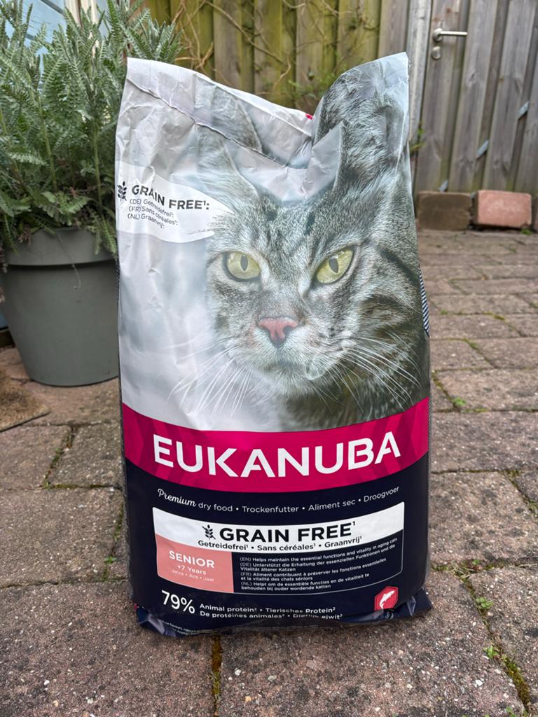 Eukanuba senior kattenvoer nieuwe zak 10KG, Dieren en Toebehoren, Dierenvoeding, Ophalen of Verzenden, Kat