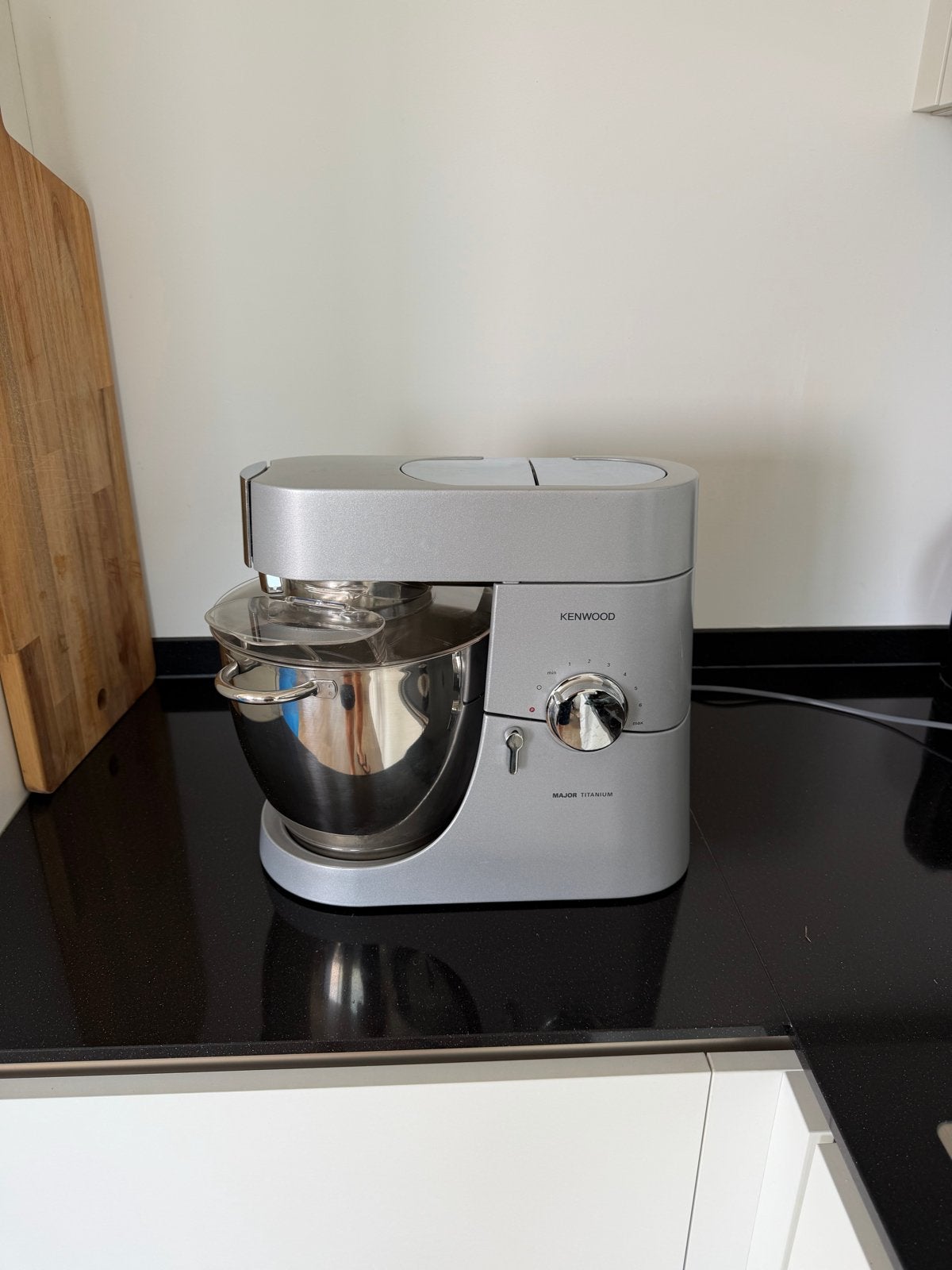 Kenwood Major Titanium KMM020 Keukenmachine met accessoires, Ophalen, 4 liter of meer, Gebruikt, 3 snelheden of meer