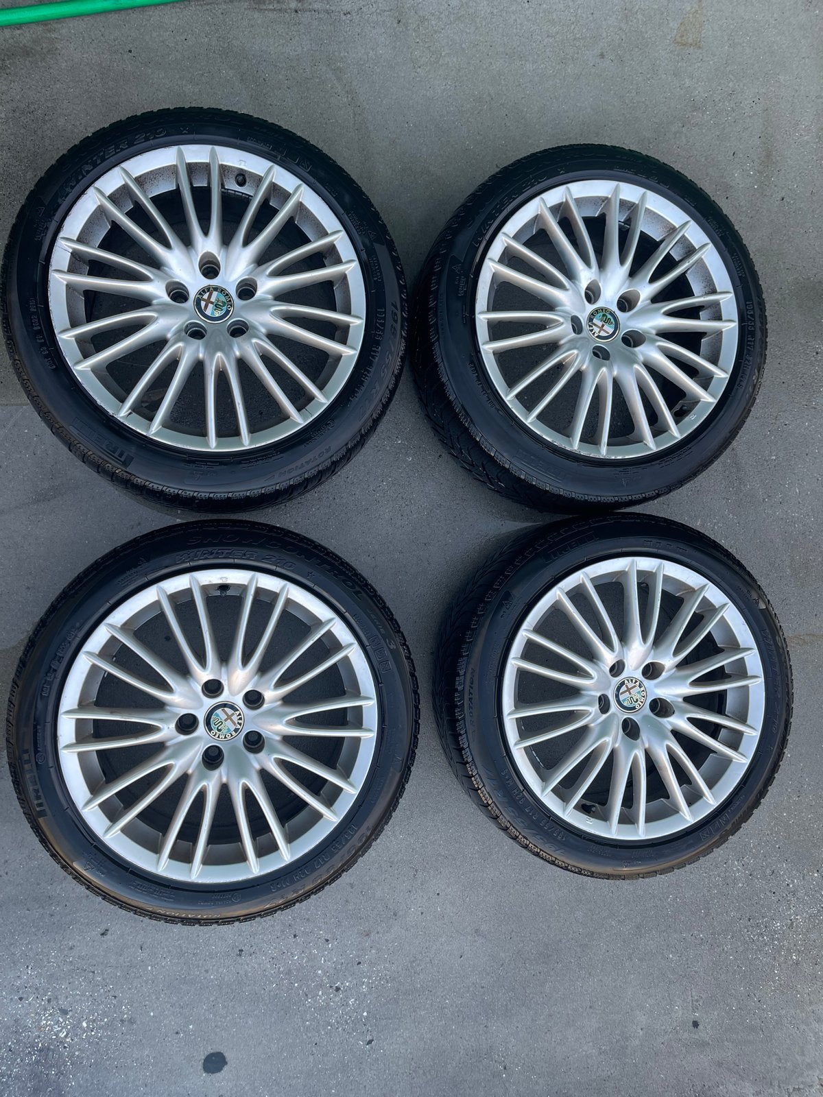 4x 17 inch Alfa Romeo Giulietta velgen met winterbanden, Auto-onderdelen, Banden en Velgen, Ophalen, Gebruikt, Banden en Velgen