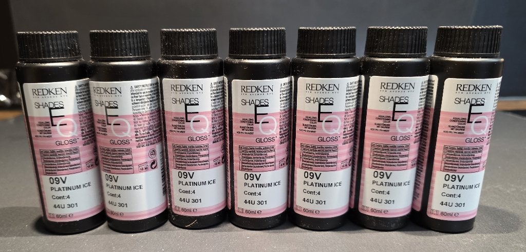 Redken shades EQ gloss 09V platinum ice cont 4 7 st 60ml, Ophalen of Verzenden, Nieuw, Haarverzorger of -hersteller
