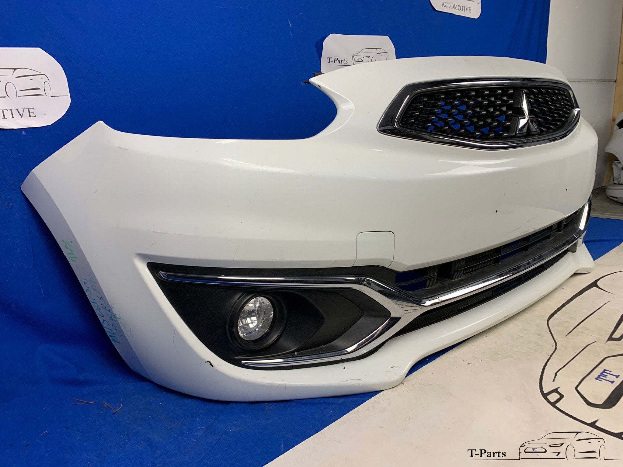 Mitsubishi Space Star voorbumper grille bumper 2016+ gril ro, Info@fabrikant.eu, Ophalen of Verzenden, Fabrikantstraat 1
1000 AA  Amsterdam