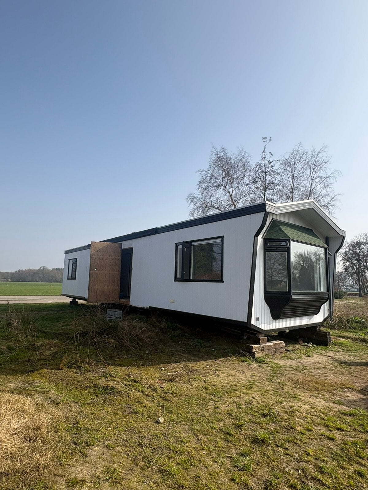 Ruime chalet met aanbouw 1 geheel (85 m²), transportklaar, Meer dan 6