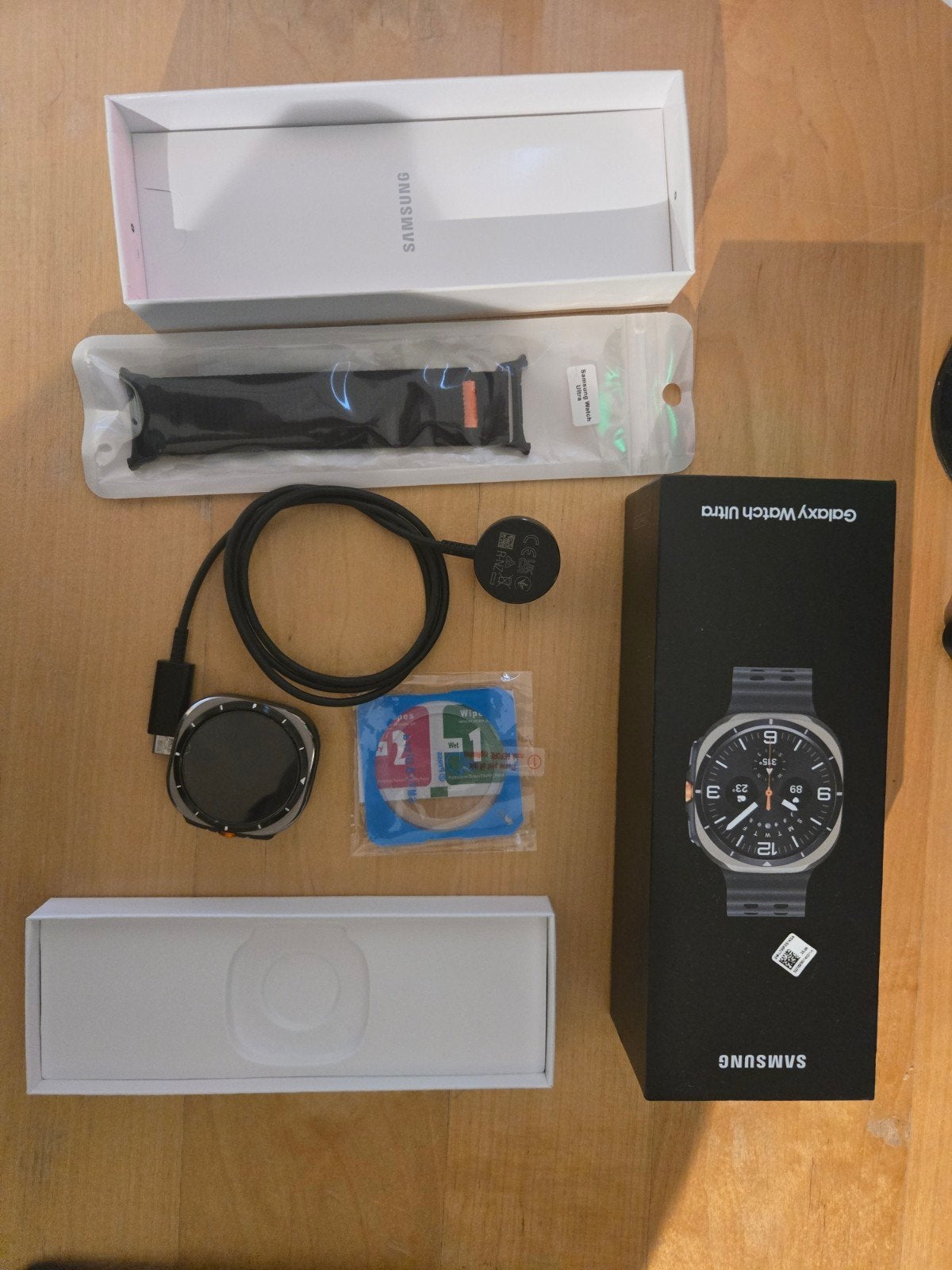 Samsung Galaxy Watch Ultra met extra's