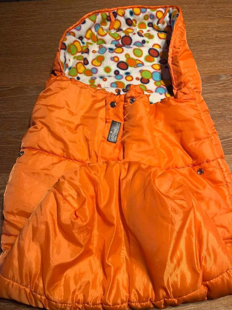 Lekker warme oranje voetenzak - One Tree Hill, Ophalen, Zo goed als nieuw