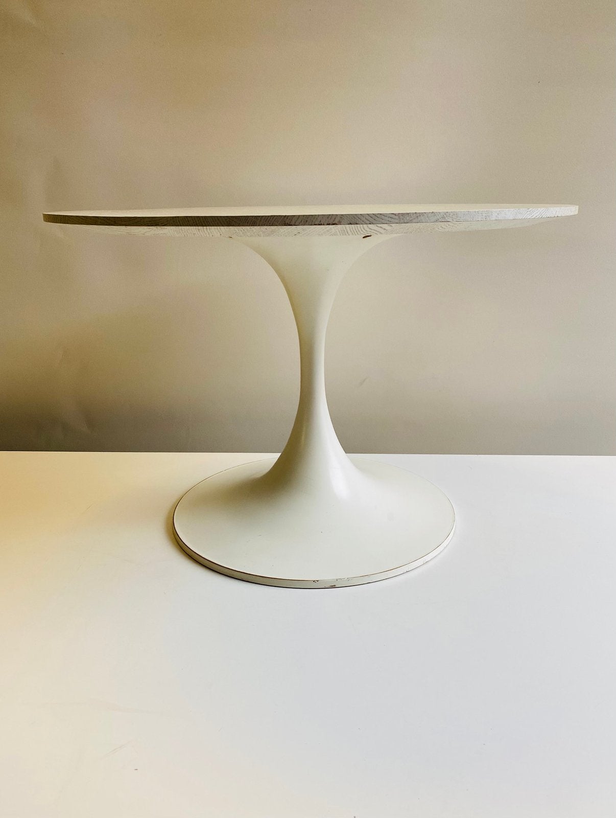 Space Age tulp-voet design tafel van Tamburin, Ophalen of Verzenden, Huis en Inrichting