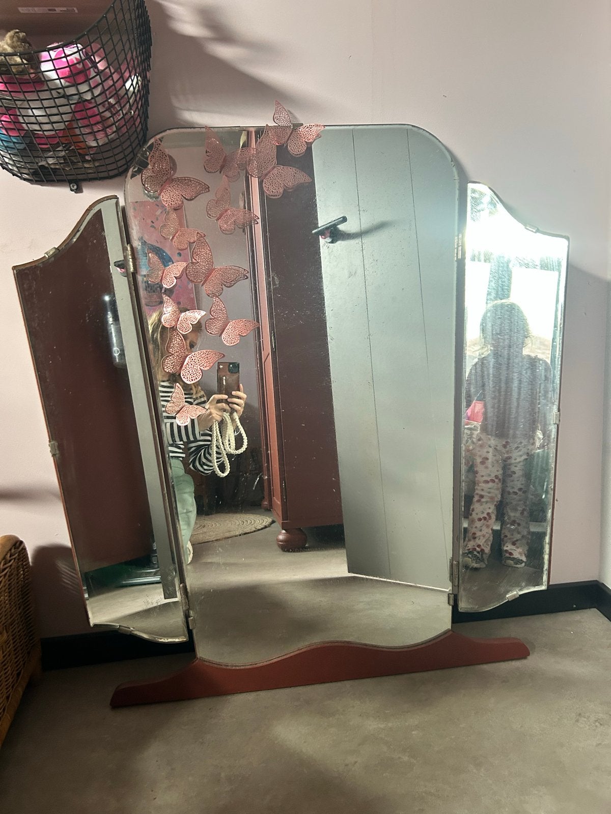 Vintage drieluik spiegel met vlinderdecoratie, Ophalen of Verzenden, Overige vormen, 50 tot 100 cm, 100 tot 150 cm