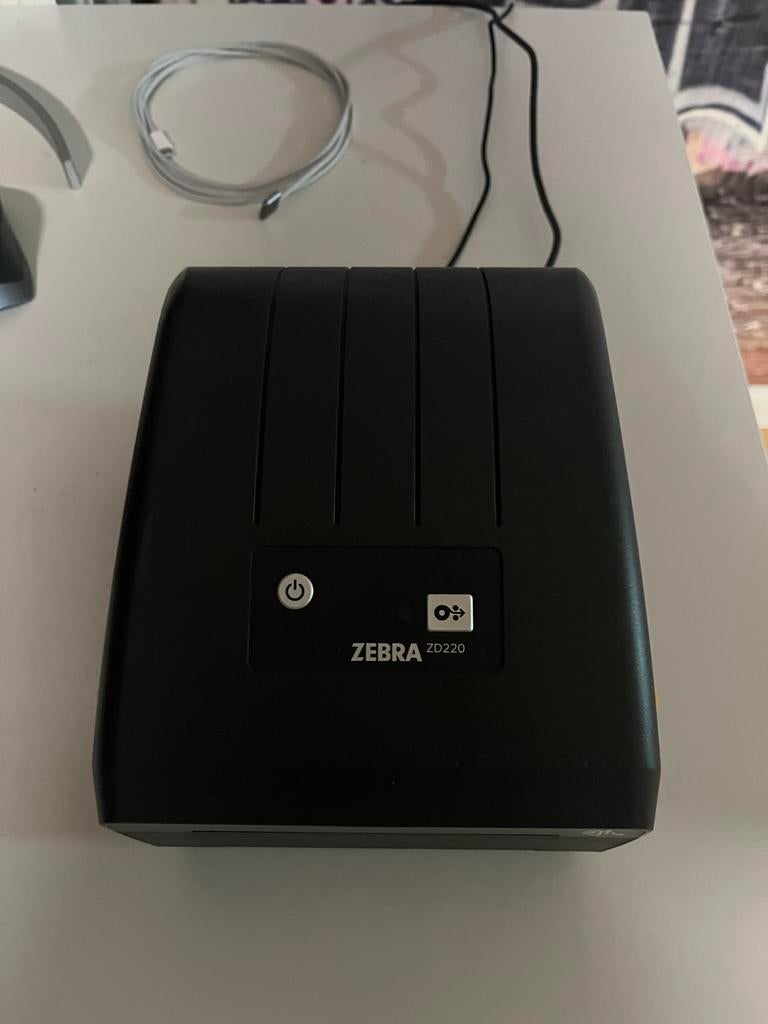 Zebra ZD220 Labelprinter – Incl. rollen voor PostNL, Computers en Software, Printers, Zo goed als nieuw, Printer, Thermo-printer