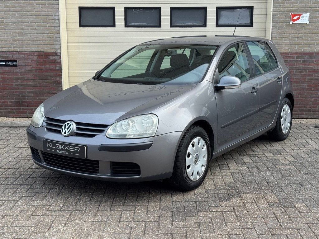 Volkswagen Golf 1.6 FSI Trendline Automaat|Inruilkoopje|APK, Stof, Gebruikt, Zwart, 4 cilinders