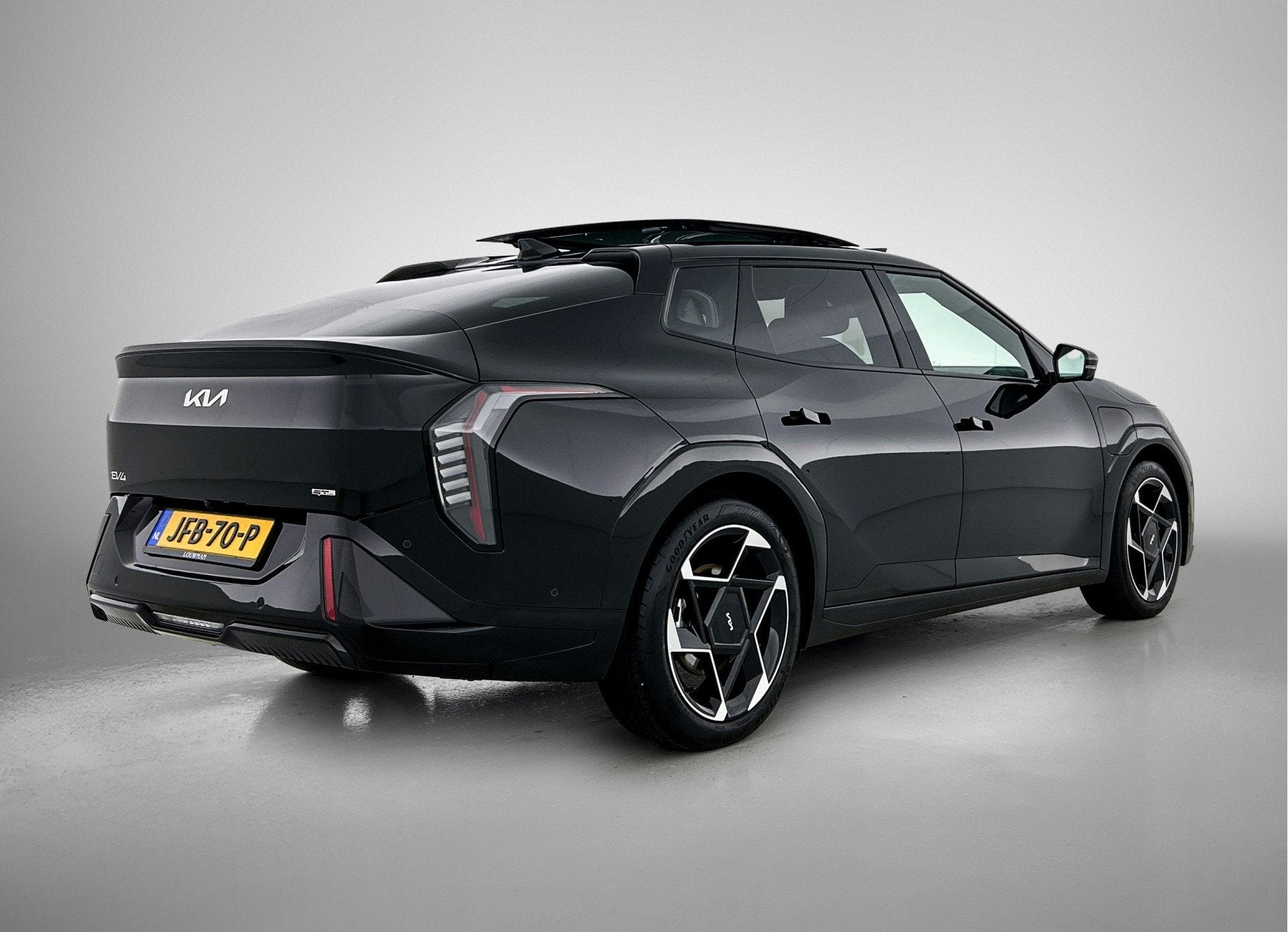 Kia EV4 GT Plus Line Stoelverwarming | Stoel verkoeling | Cl, Auto's, Kia, Zwart, 612 km, Zwart, Kia Top Selectie