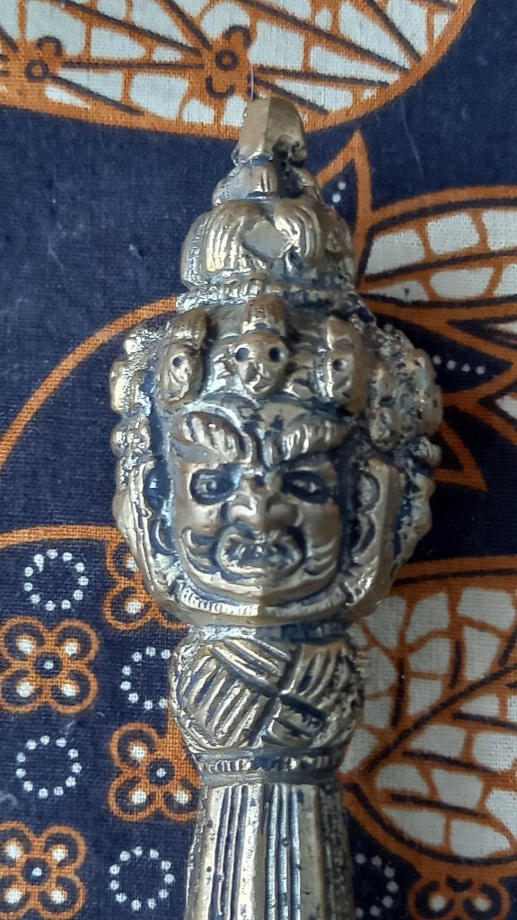 Prachtige zware oude Oosterse Purba van brons 25 cm., Antiek en Kunst, Ophalen of Verzenden, Ritueel object, Handgemaakt, Brons