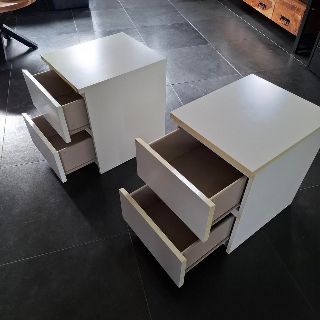 Set van 2 witte nachtkastjes met lades, Ophalen, Gebruikt, Minder dan 45 cm, 55 tot 70 cm