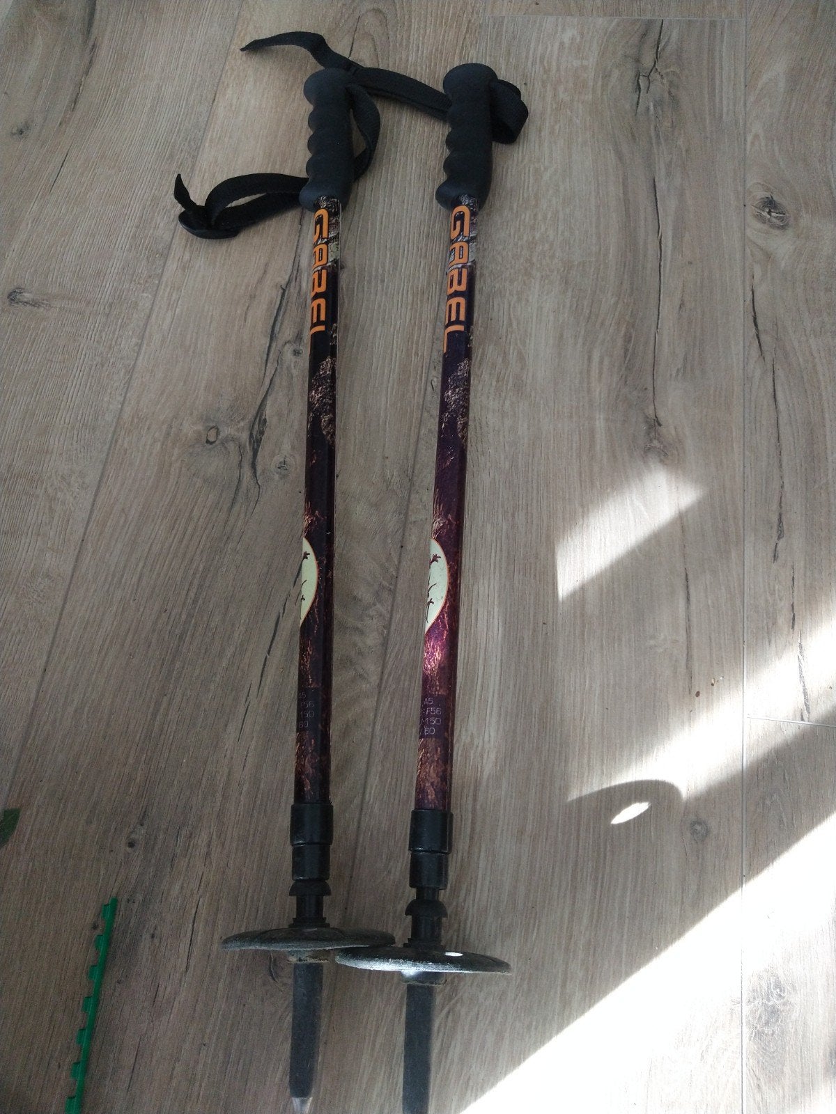 Gabel uitschuifbare ski- en wandelstokken, Ophalen of Verzenden, Gebruikt, Wandelstok