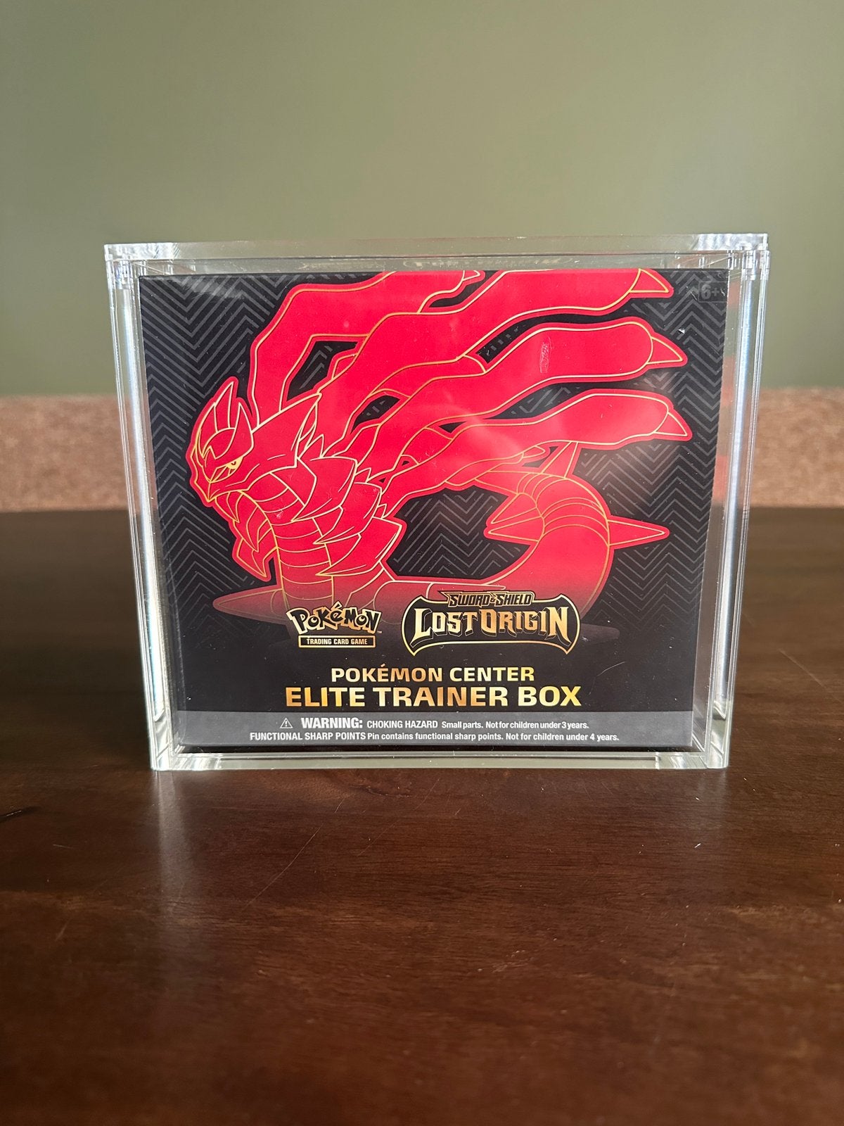 Pokémon Center Lost Origin Elite Trainer Box (ETB), Ophalen of Verzenden, Zo goed als nieuw, Overige typen