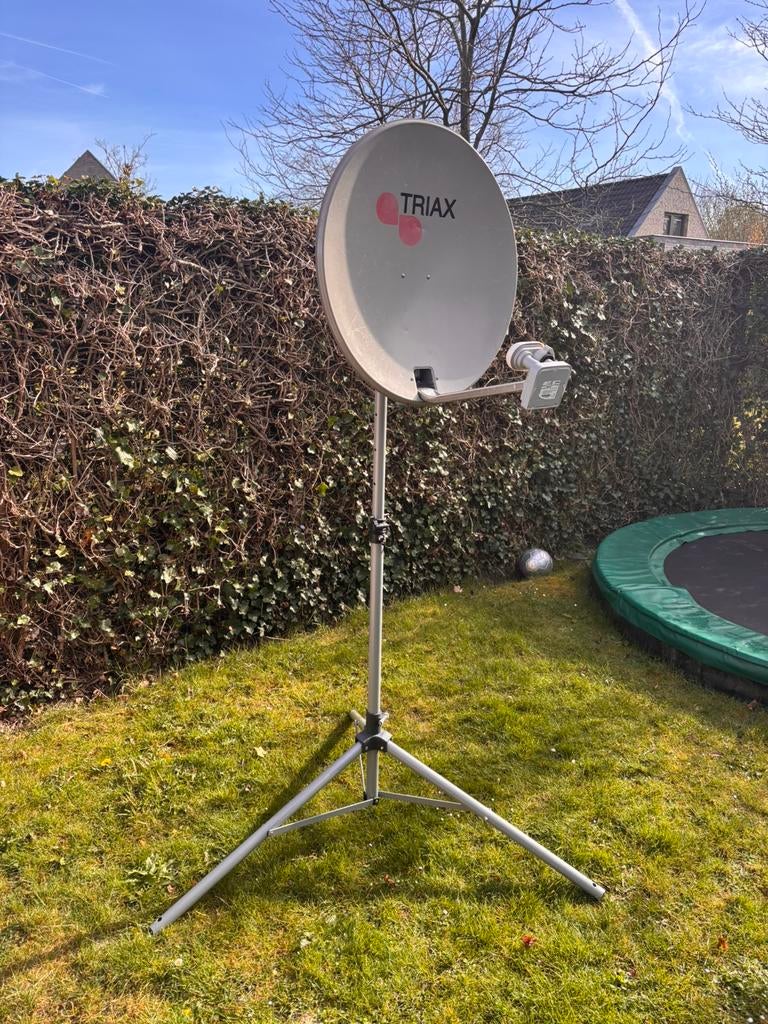 Schotel met alle toebehoren incl standaard, Audio, Tv en Foto, Schotelantennes, Ophalen of Verzenden, Zo goed als nieuw, Overige merken