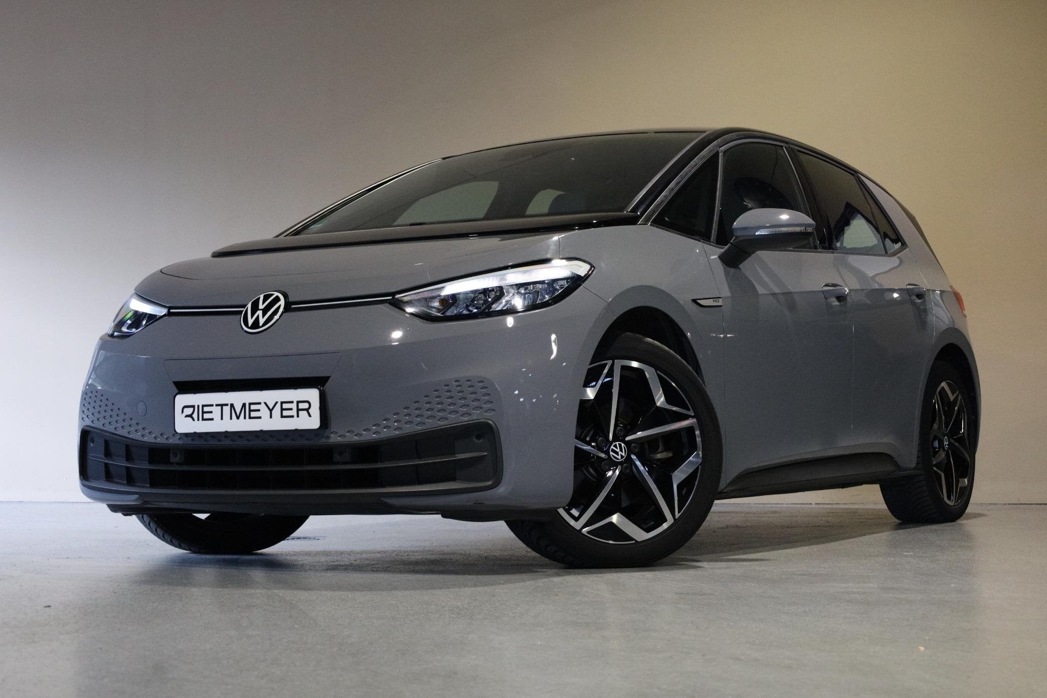 Volkswagen ID.3 Pure Performance electric, Gebruikt, ID.3, 1681 kg, Grijs