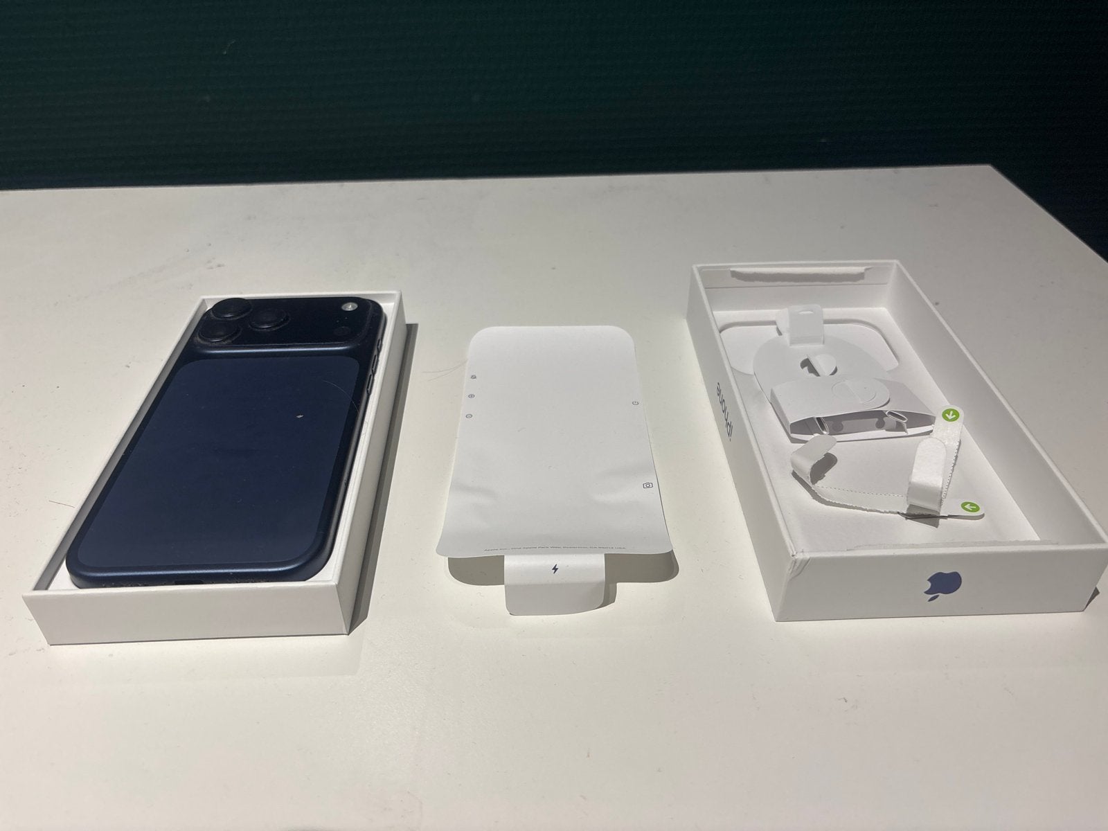iPhone 17 Pro Max - Nieuwstaat, 100% batterij, Telecommunicatie, 256 GB, Blauw, Ophalen of Verzenden, Zo goed als nieuw