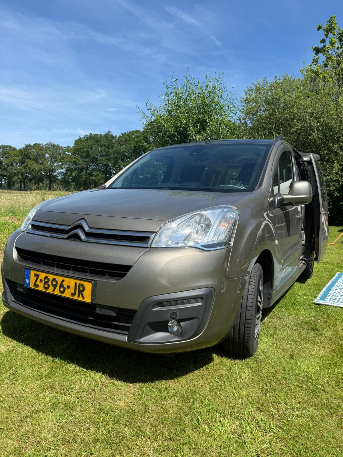 Citroën Berlingo 1.6 88KW 2016 Grijs, Auto's, Citroën, Voorwielaandrijving, 15 km/l, 1295 kg, 4 cilinders
