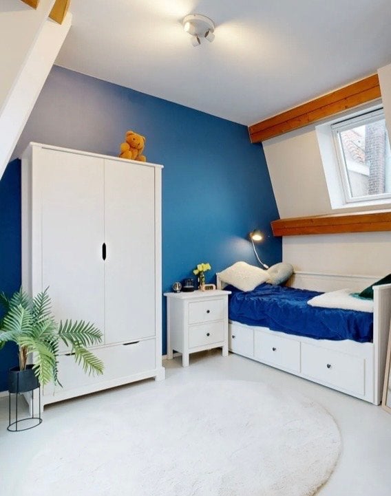 IKEA Kinderkamer set: bureau, uitschuifbed, kast, nachtkastj, Ophalen, Gebruikt, Jongetje of Meisje