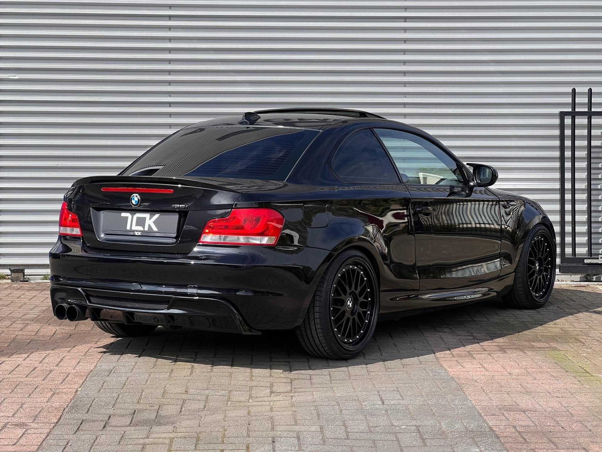 BMW 1-serie Coupé 135i 2011/N55/DCT/Zeer compleet/306PK/H&K, Auto's, BMW, 1-Serie, Euro 5, Achterwielaandrijving, Gebruikt